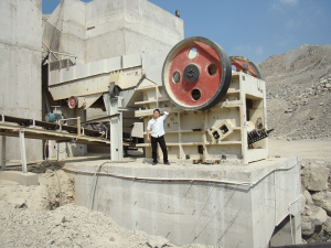 時(shí)產(chǎn)100噸破碎機(jī)有哪些？多少錢(qián)？