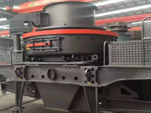 立式?jīng)_擊破碎機(jī)怎么樣？怎么解決出分粉高的問(wèn)題？