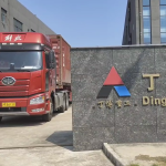 PC4012一90歐版粗粉磨、配件集裝箱發(fā)往泰國