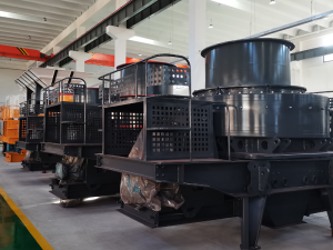 立式?jīng)_擊破碎機(jī)的發(fā)展和改進(jìn)方向